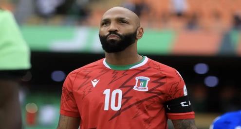 "لصوص وجهلة".. هداف أمم أفريقيا يهاجم اتحاد غينيا الاستوائية بعد إيقافه